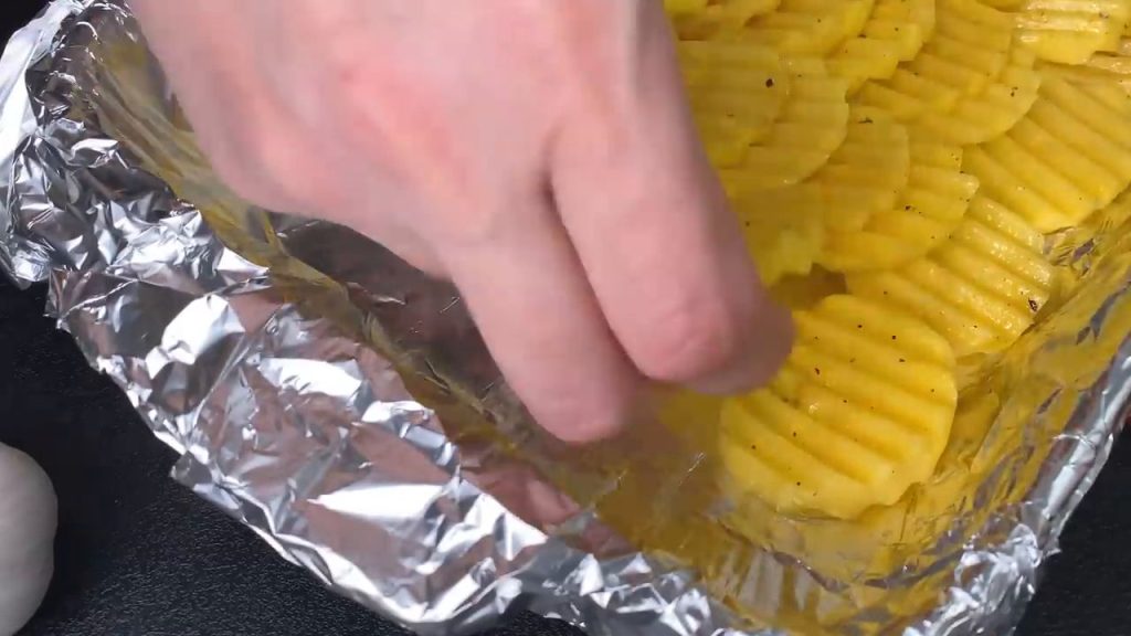 Rulou din mușchiuleț de porc, &icirc;nvelit &icirc;n bacon