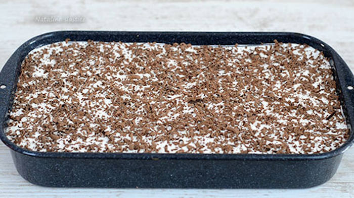 Prajitura cu biscuiti și budinca preparare