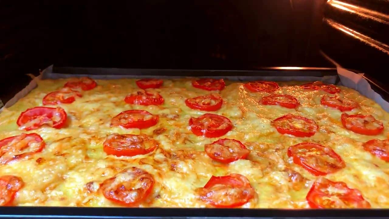 Gratin cu br&acirc;nză și roșii