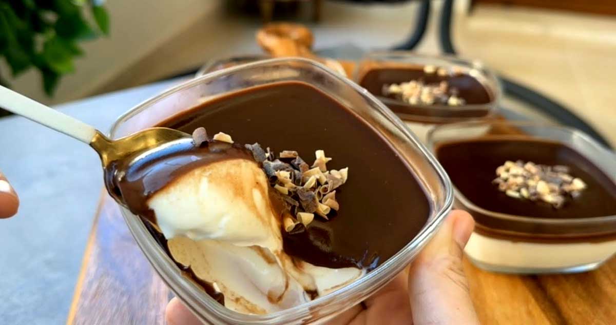 Desert cremos de ciocolată și cremă fină – nu există ceva mai bun de atât!