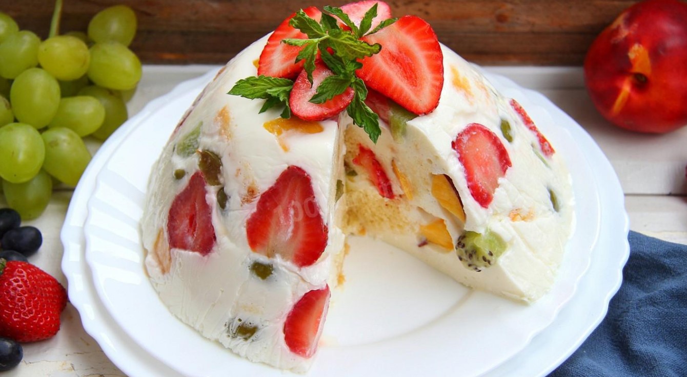 Tort cu fructe - un desert incredibil de gustos