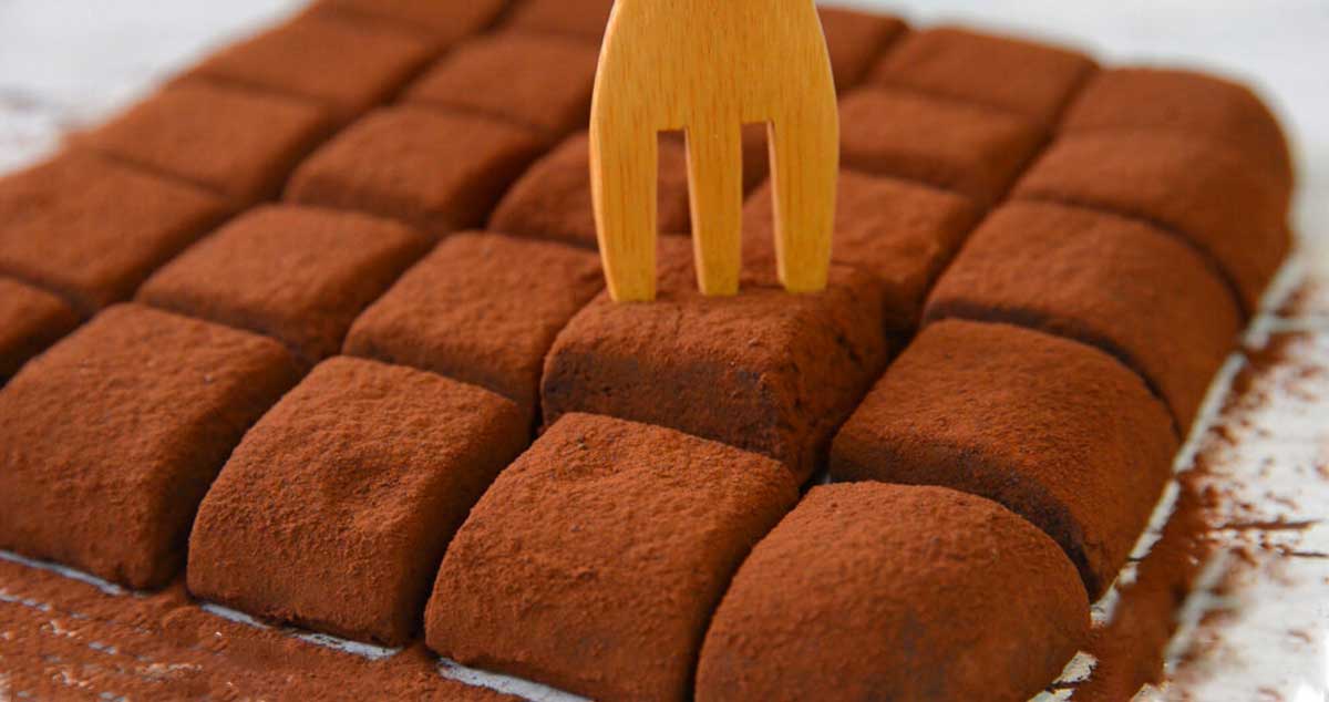 Trufe din cacao și lapte condensat – ai nevoie doar de 2 ingrediente