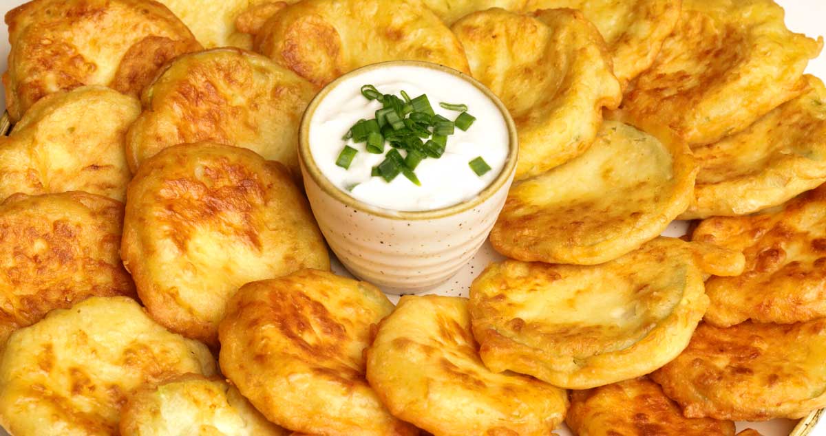 Rețetă delicioasă pentru dovlecei crocanți în aluat de iaurt