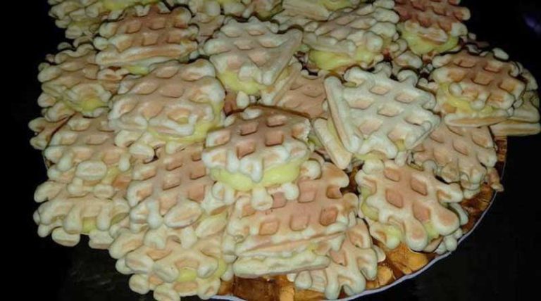 Cea mai bună rețetă de fagure cu cremă de vanilie – pufoase