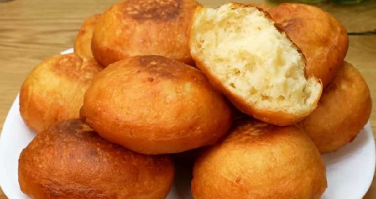 Gogoși pufoase și delicioase făcute din aluat pe bază de cartofi