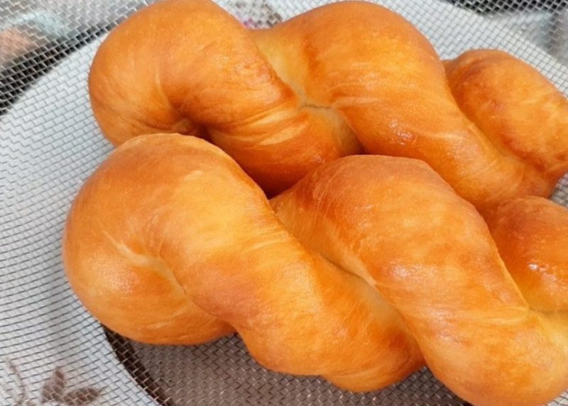 Rețetă delicioasă de gogoși răsucite - Atât de bune că te vei îndrăgosti pe loc de ele!