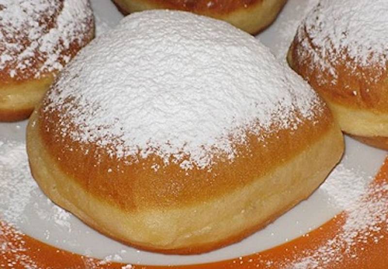 Gogoși dulci și gustoase. O rețetă ușoară pe care vei dori să o prepari mai des.