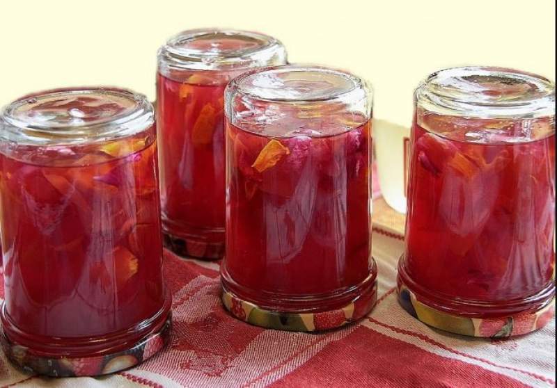 Dulceață de trandafiri. Rețetă veche