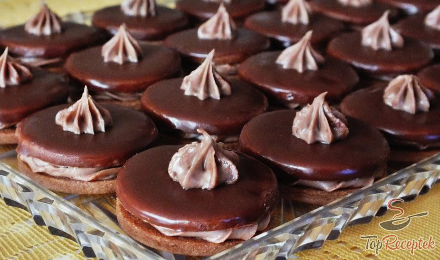 Rețetă de nota 10 – Prăjiturele Ișler – Fragede