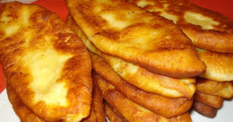 Plăcințele Aperitiv la tigaie. Au aluat subțire și sunt gata în doar 5 minute!