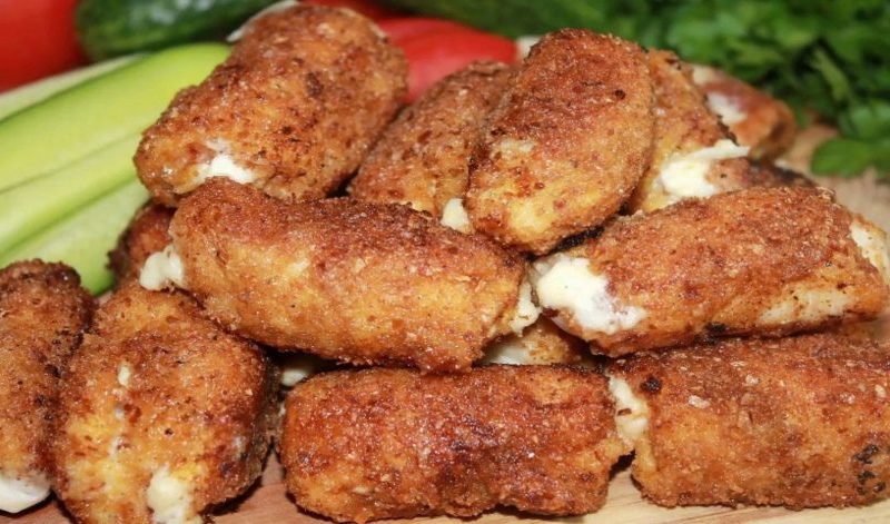 Rulouri din piept de pui și cremă de brânză - Rețetă smiplă