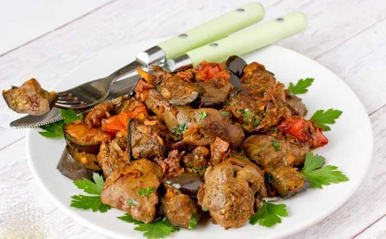 Mâncărică din ficat de vițel - Rețetă sățioasă și delicioasă