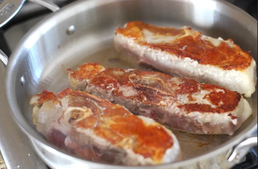 Carne de Porc cu Marinadă - Tai carnea