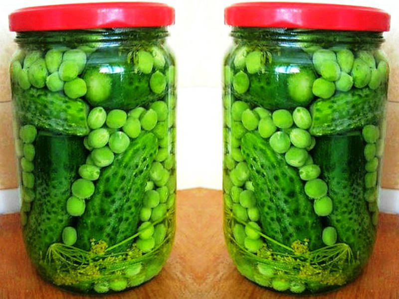 Mazăre verde cu castraveți la borcan - aroma unică a mazărei se combină perfect cu gustul castraveților