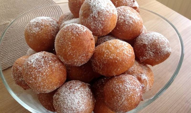 Mini-gogoși cu cremă de brânză - super pufoase și apetisante