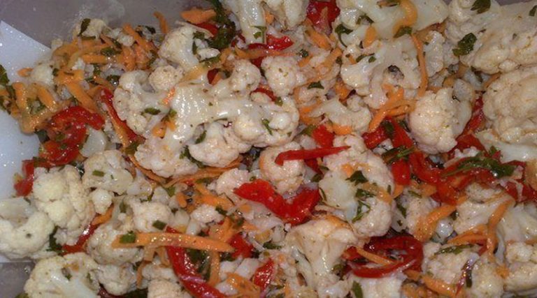 Salată de conopidă - Gustoasă și sănătoasă