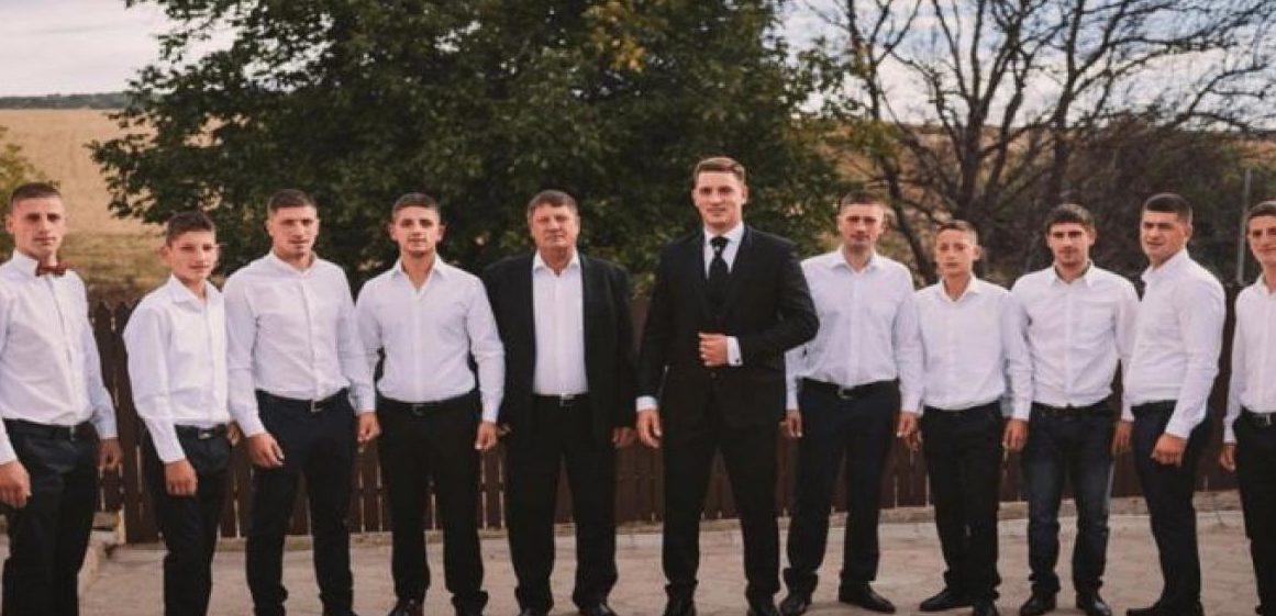 Familia cu 19 copii - Au crescut fără ajutor de la stat