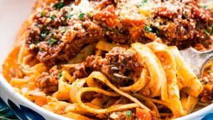 Rețetă Nouă de Paste cu Sos - Specialitate din Italia (folosim și zucchini)