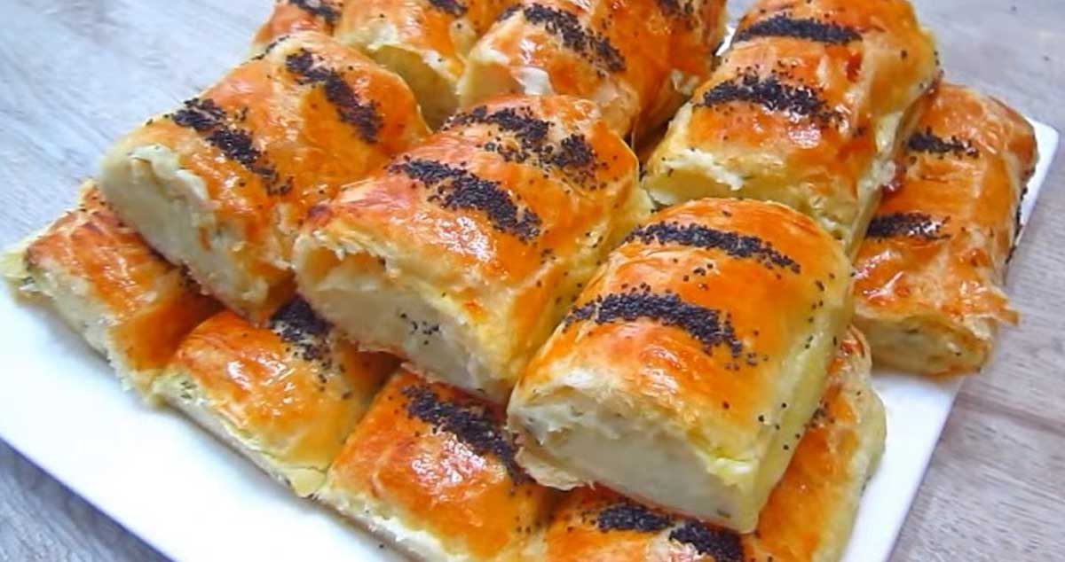 Pateuri delicioase cu aluat foietaj