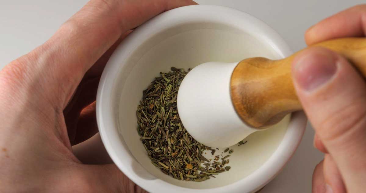 PELINUL - Un REMEDIU NATURAL care CURĂȚĂ ORGANISMUl de DĂUNATORI. Este folosit in tratarea prostatitei