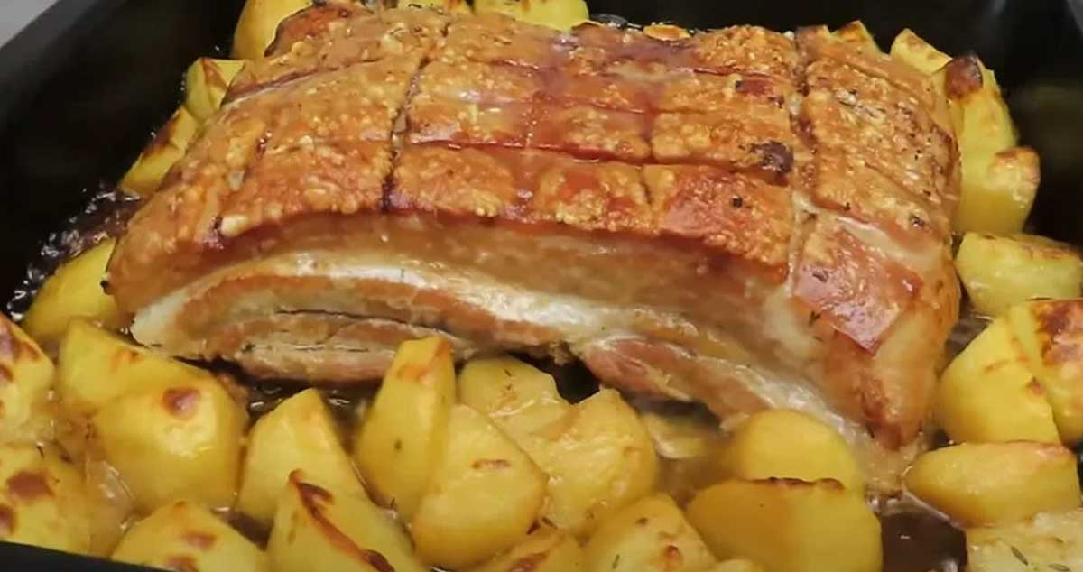 Cel mai bun piept de porc la cuptor cu cartofi: Fraged