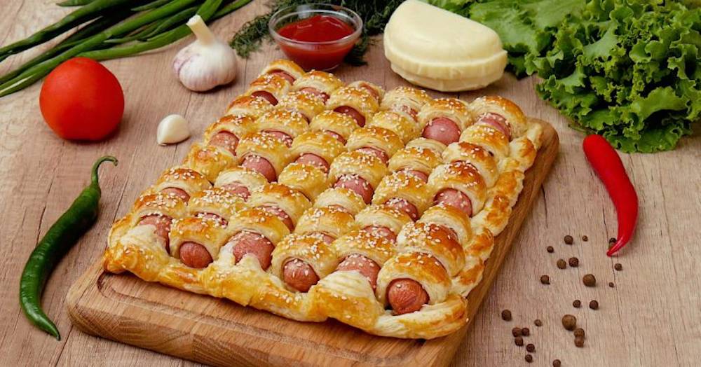 Plăcintă cu crenvursti - Rețetă simplă pentru întreaga familie