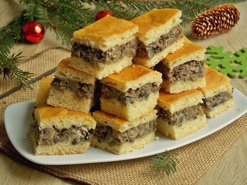 Plăcintă cu ciuperci - rețetă ușoară