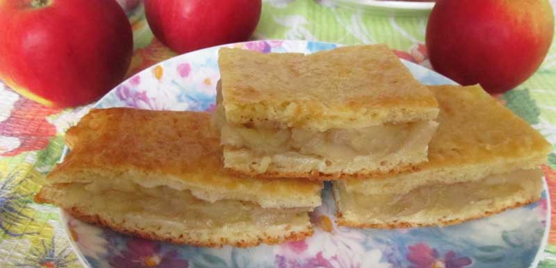 Prăjitură cu măr și scorțișoară