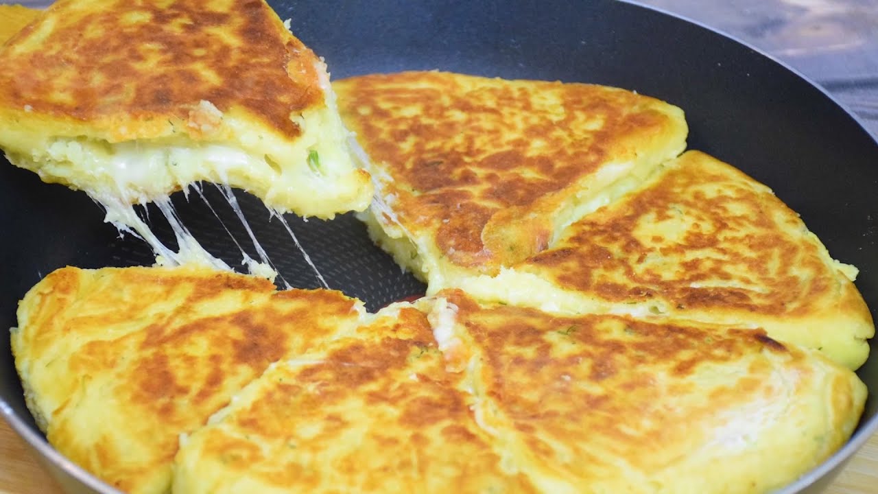 Plăcintă delicioasă cu cartofi și cașcaval