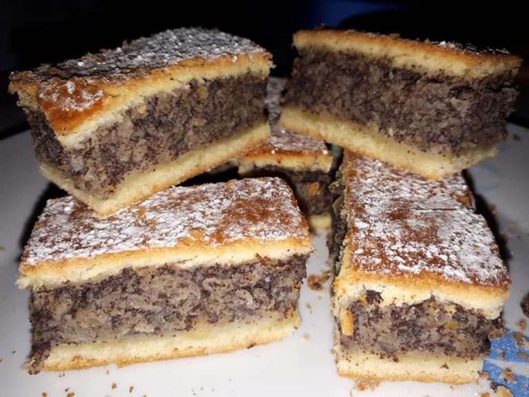 Plăcintă cu mere și semințe de mac - Se face atât de ușor! Iată aici întreaga rețetă