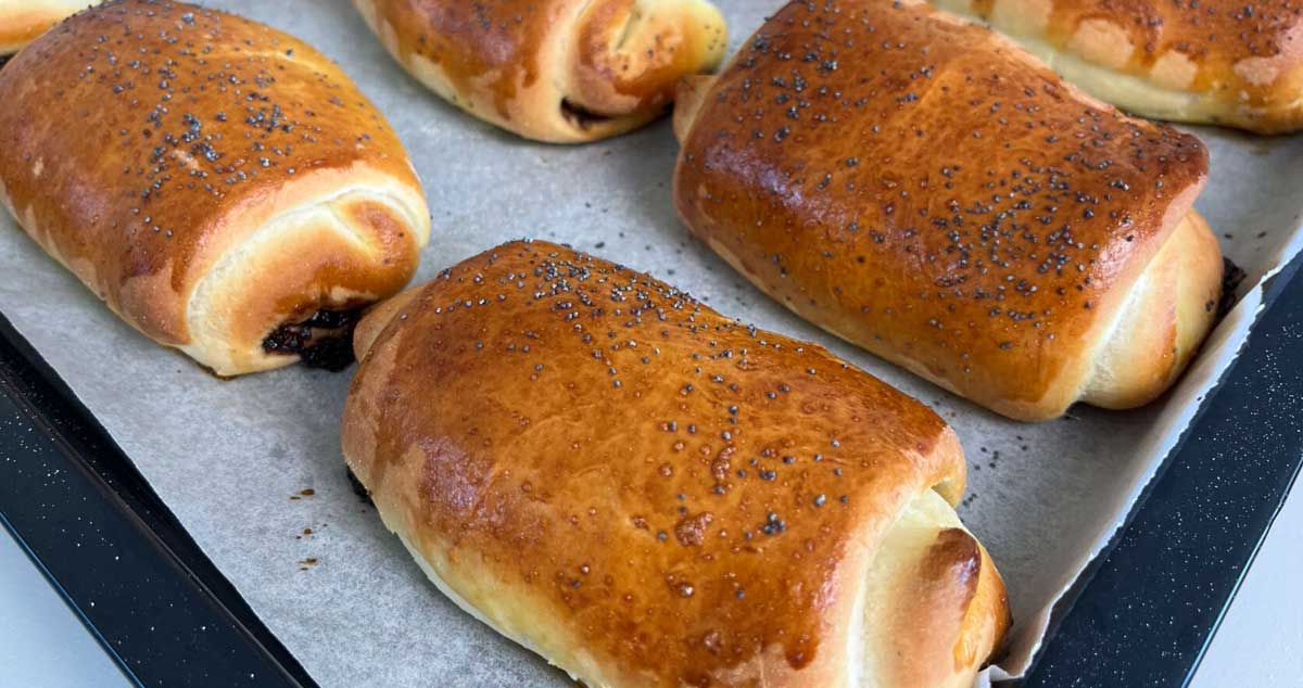 Plăcinte umplute cu magiun – cele mai pufoase și gustoase plăcinte dospite