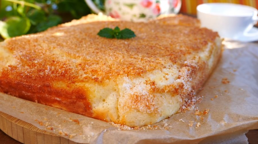 Cea mai rapidă prăjitură cu fulgi de cocos - Se prepară în doar 5 minute!