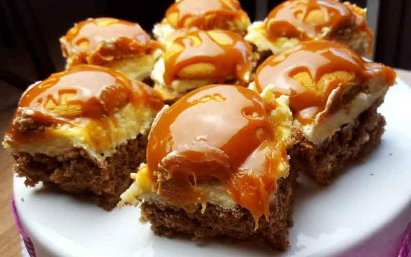 Prăjitură cu lapte condensat și budincă de ciocolată - trebuie neapărat să o încerci! Este delicioasă!