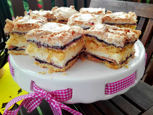 Prăjitură cu budincă