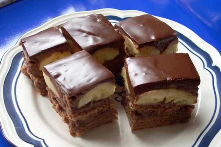 Prăjitură cu banane și ciocolată - cremoasă