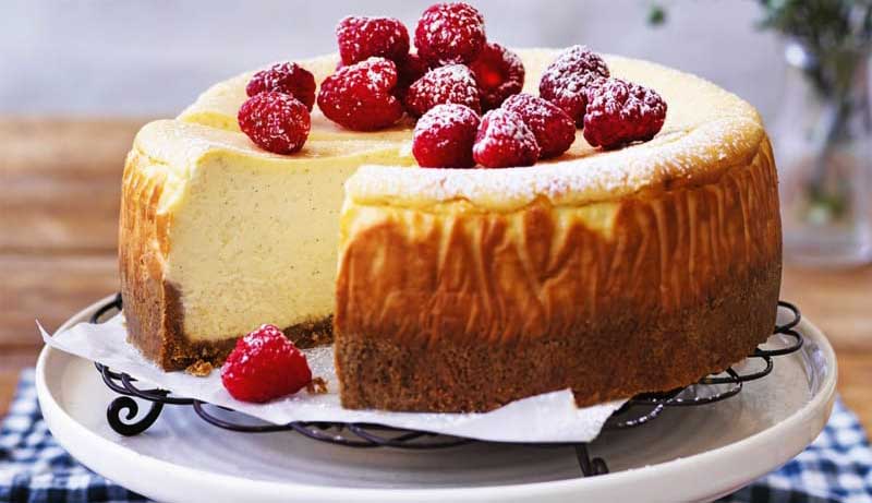 Prăjitură cu brânză și zmeură - un desert moale și pufos