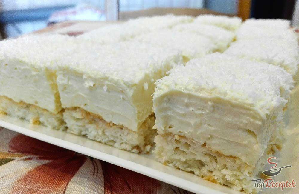 Prajitură cu blat de cocos și cremă de vanilie - este preferata mea pentru ca are un gust divin