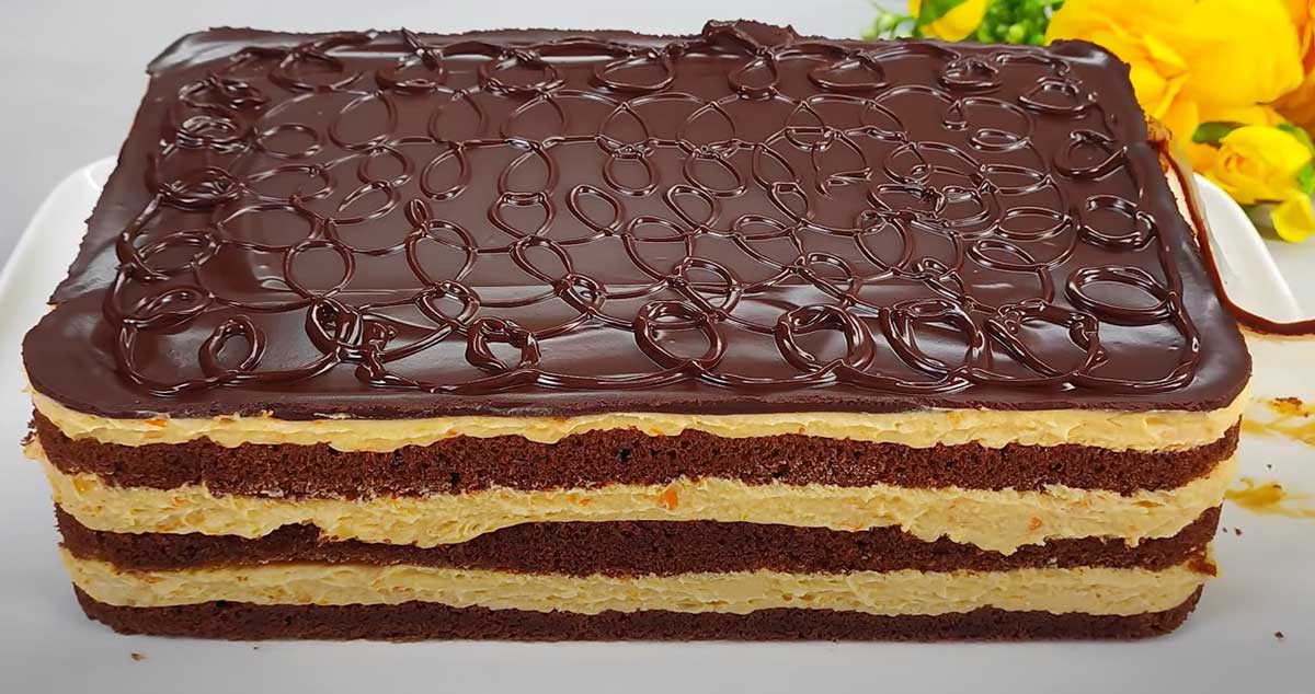 Prăjitură cu cremă de caise și brânză dulce: Gustul perfect într-un desert irezistibil