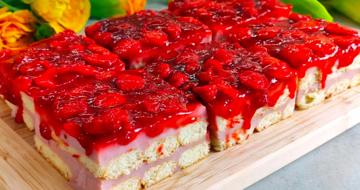 Cel mai cremos desert cu căpșuni și pișcoturi: super aromat