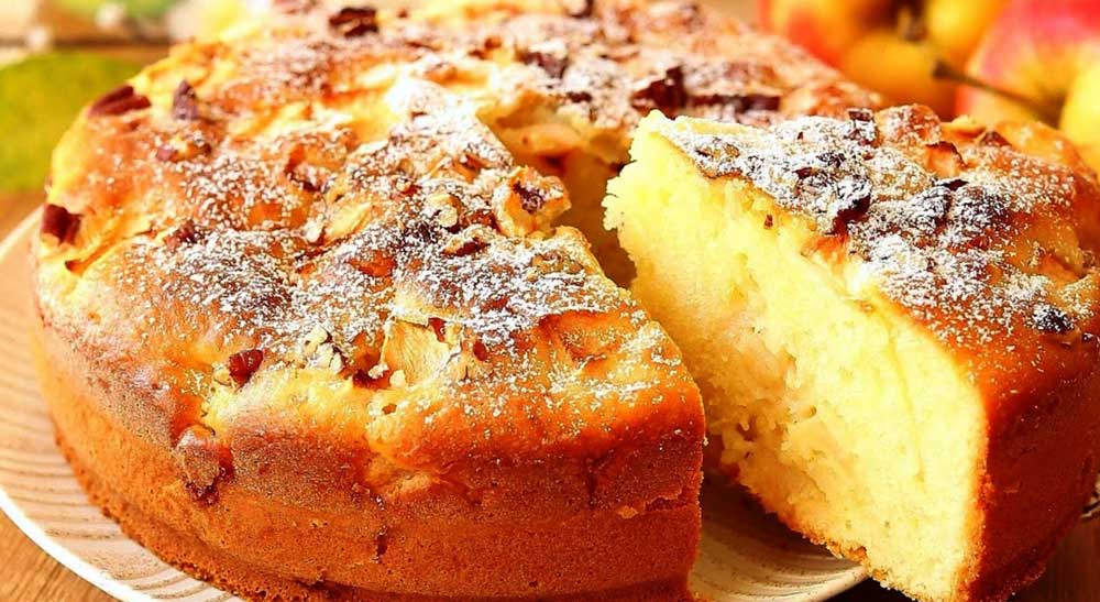 Prăjitură cu mere și nuci – preferata familiei mele!