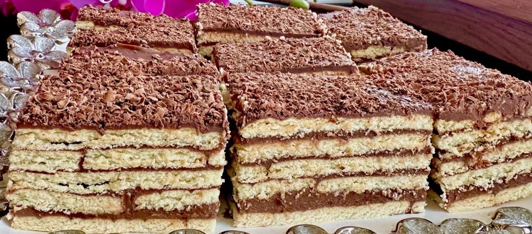 Tort de biscuiți fără coacere - Simplu și rapid