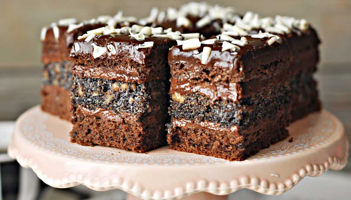 Prăjitură Euforia - un desert apetisant cu semințe de mac și ciocolată