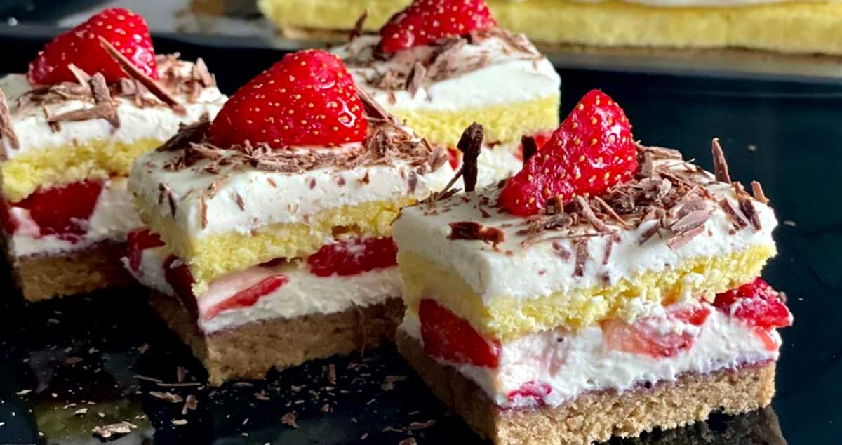 Prăjitură cu căpșuni și cremă de mascarpone – cu blaturi super pufoase