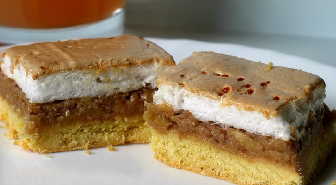 Prăjitură cu mere și bezea - Sunt extraordinare