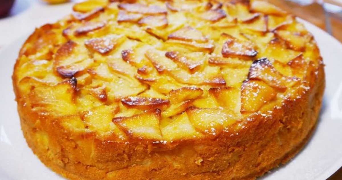 Prăjitură rapidă cu mere și vanilie - un desert rapid și foarte bun