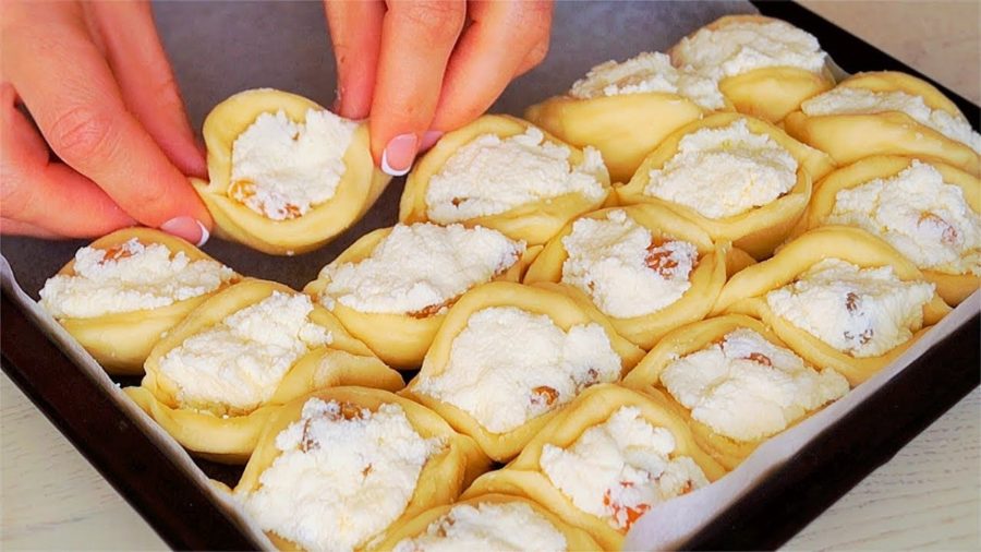 Prăjiturele cu brânză dulce