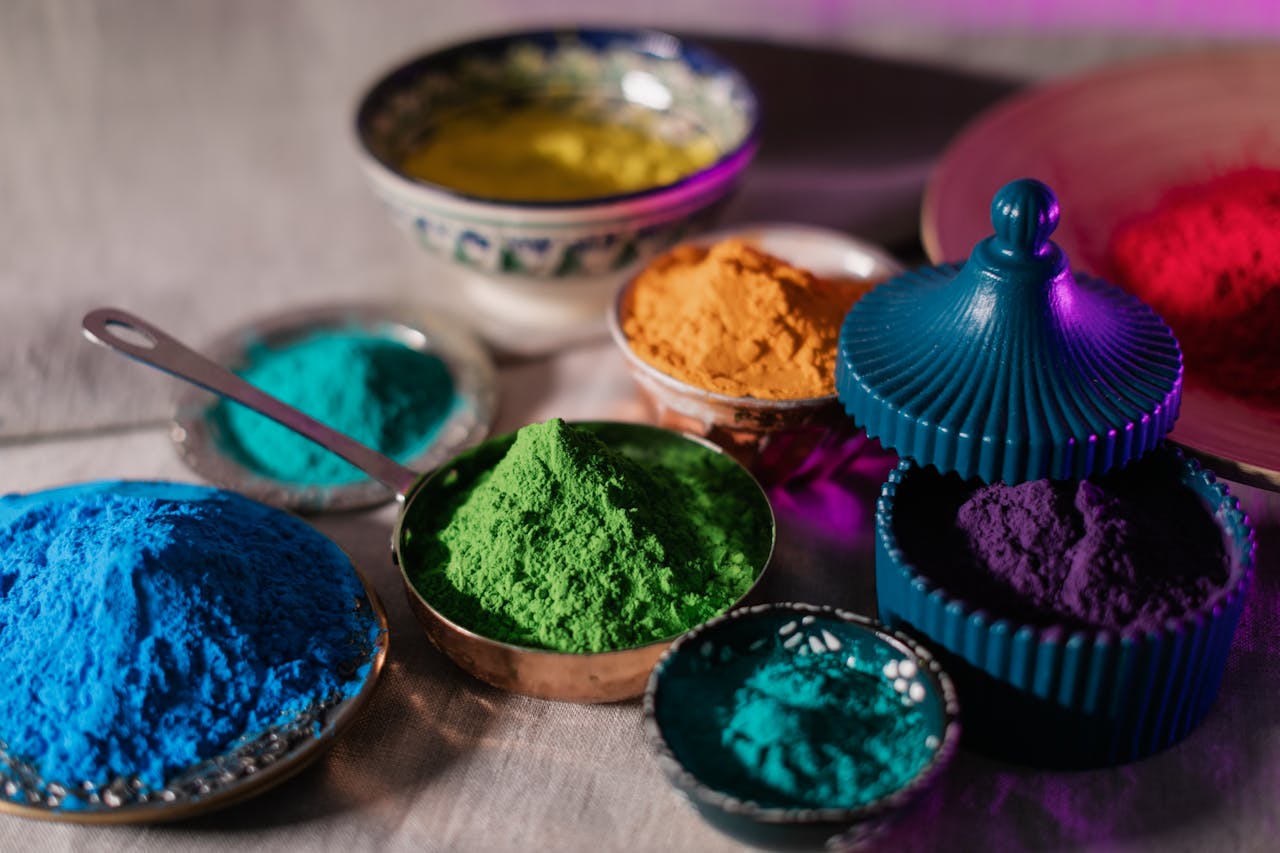 Sunt sănătoase pudrele vegane colorate?