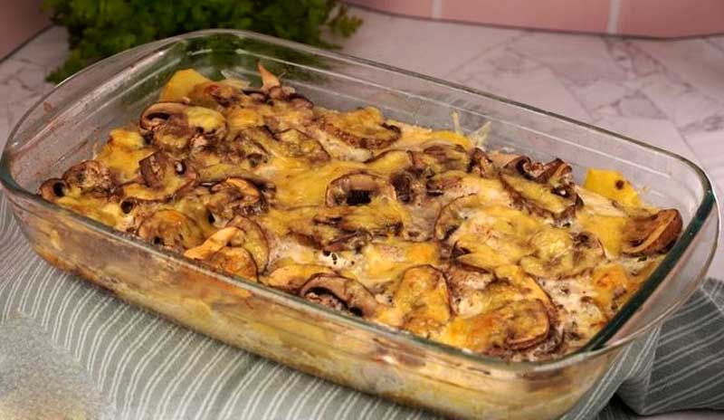 Gata în 30 minute – Julienne de pui și ciuperci