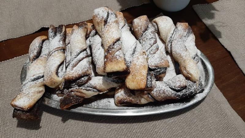 Răsucele cu cacao - o idee minunată pentru un mic dejun dulce