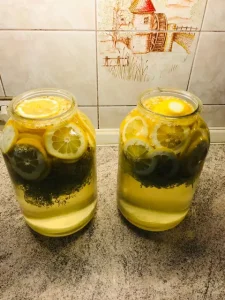 Socată - un suc aromat din flori de soc